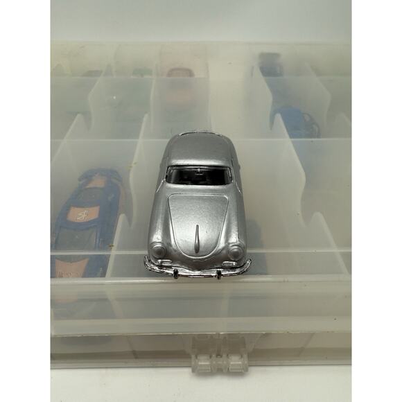 Porsche 356A Silver Sport Coupe Maisto 1/64 Die Cast Very Nice Condition - Picture 4 of 7